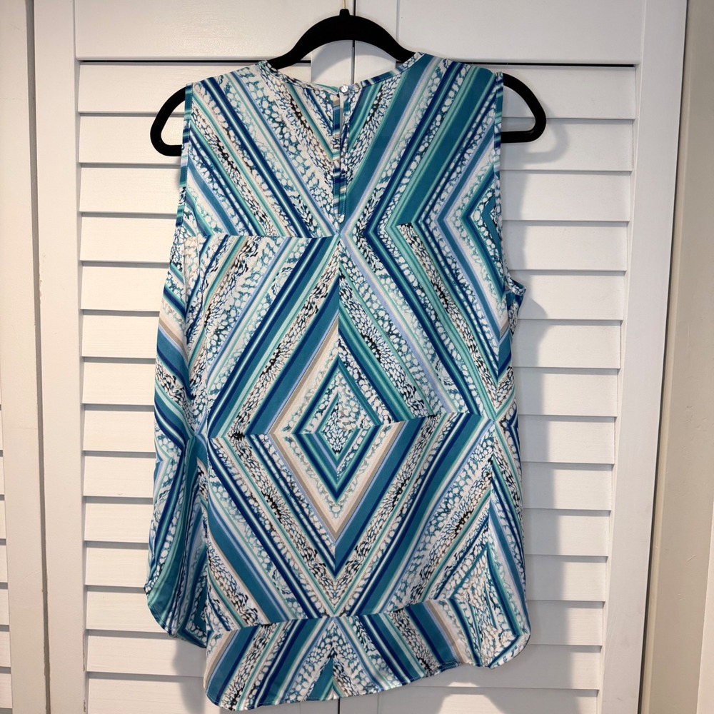 Mossimo Sleeveless Geometric Print V Neck Top Womens XL Blue White Teal Blouse - Picture 4 of 12